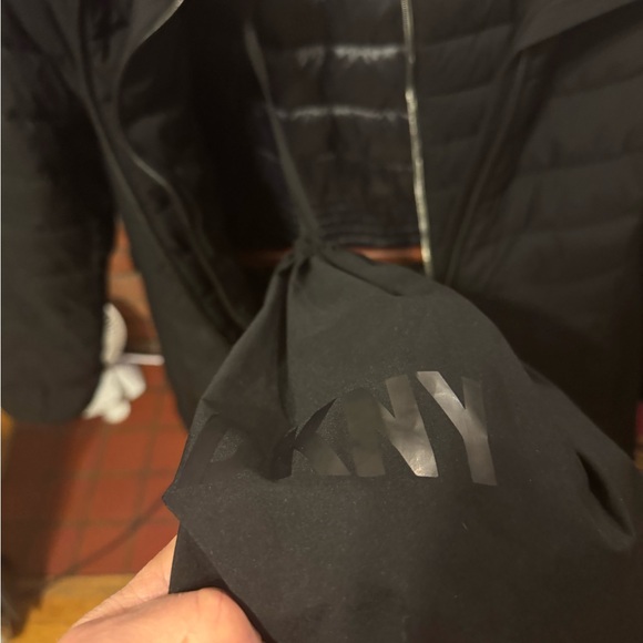 DKNY used once foldable dawn jacket size 2XL - Picture 5 of 15